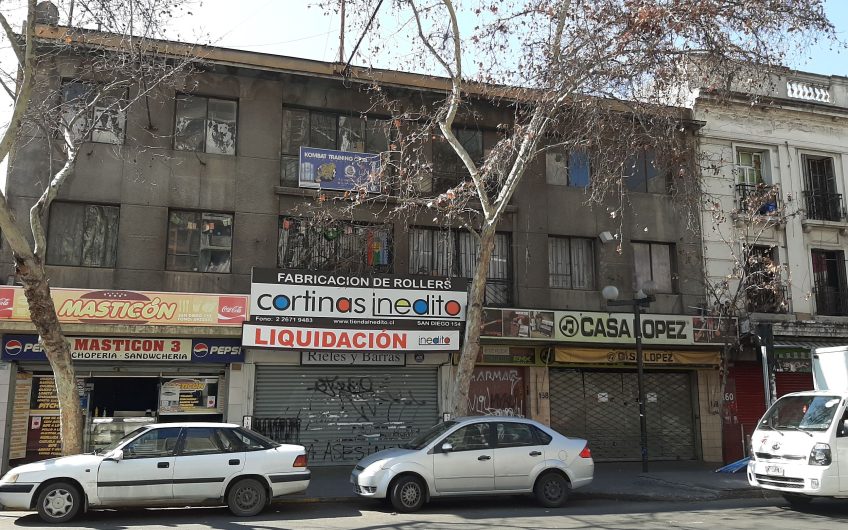 Ideal para inversionista Oficina en pleno Santiago (valor UF 4.790)