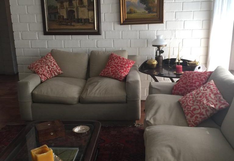 Linda casa para remodelar en Las Condes (valor UF 15.500)